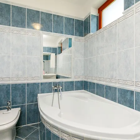 Elisabeta Tatil Evi *