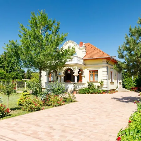 Holiday home Holiday Elisabeta